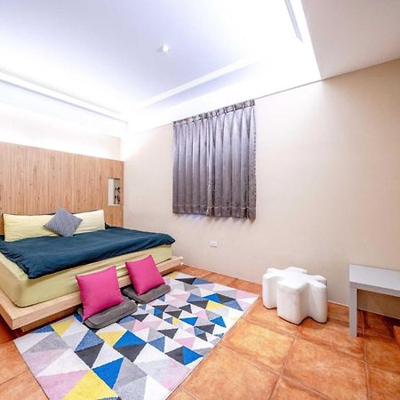 Puzzle Home Stay Wujie Buitenkant foto