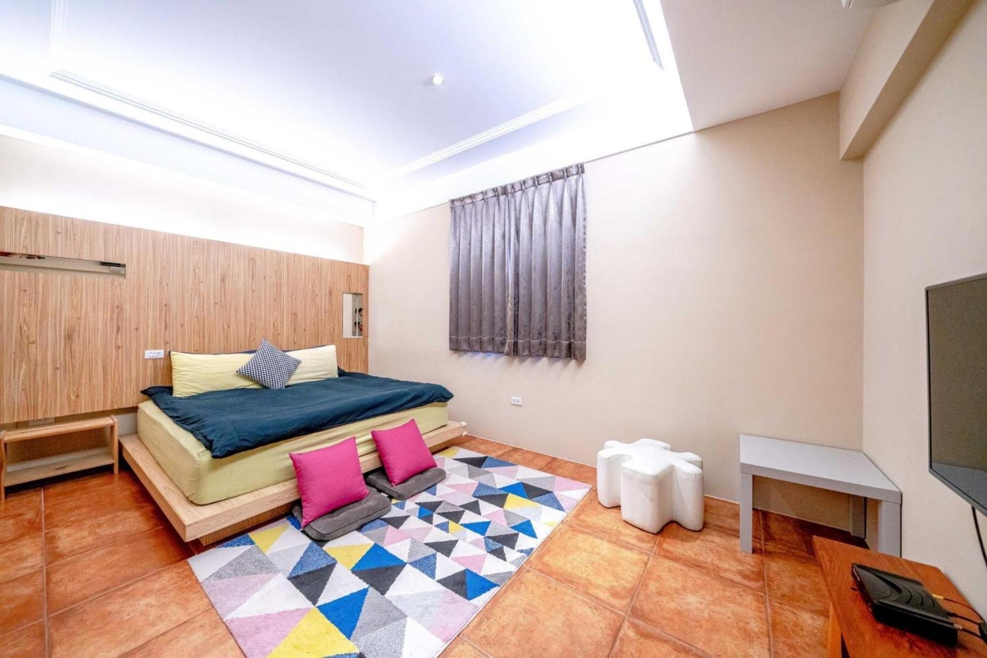 Puzzle Home Stay Wujie Buitenkant foto