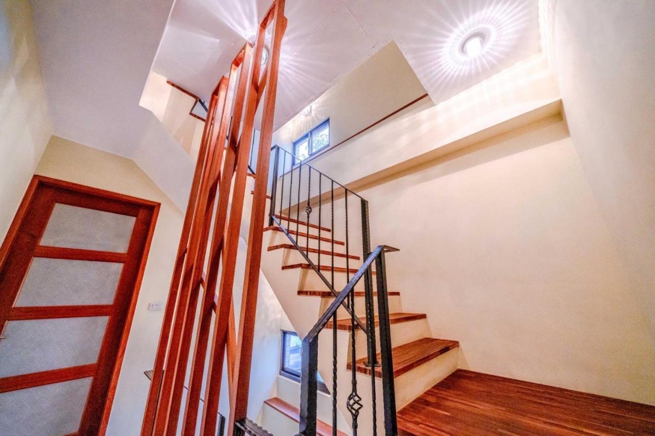 Puzzle Home Stay Wujie Buitenkant foto