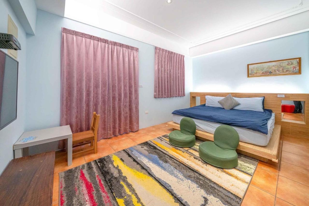Puzzle Home Stay Wujie Buitenkant foto