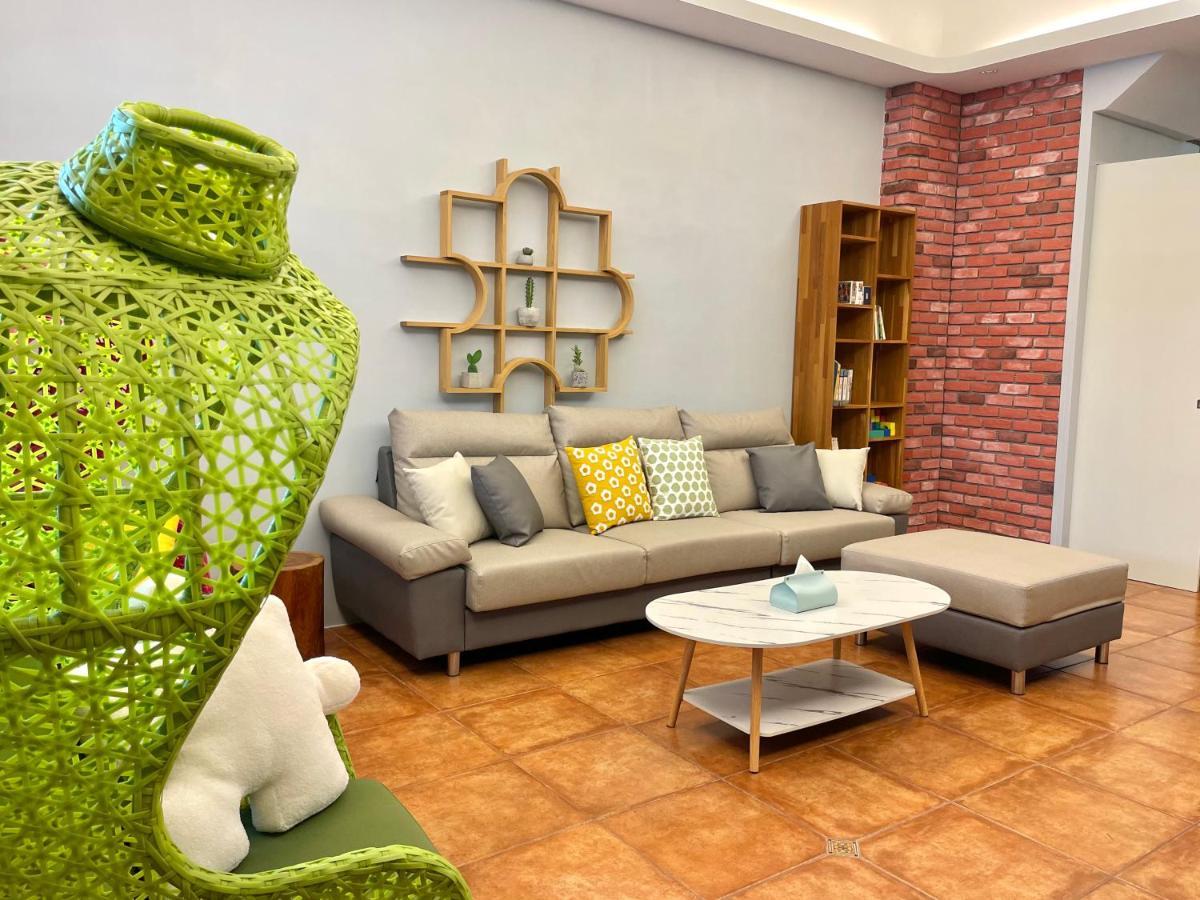Puzzle Home Stay Wujie Buitenkant foto